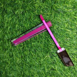 Long-Lasting Matte Liquid Lip Gloss